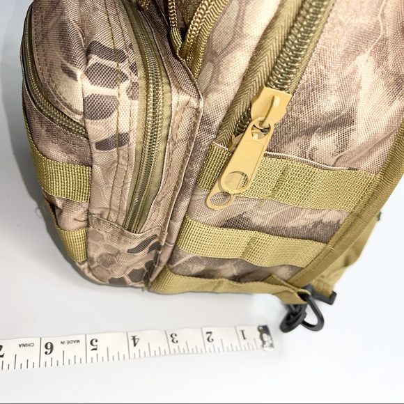 Hiking Trekking Sports Shoulder Bag Unisex - Picture 7 of 10